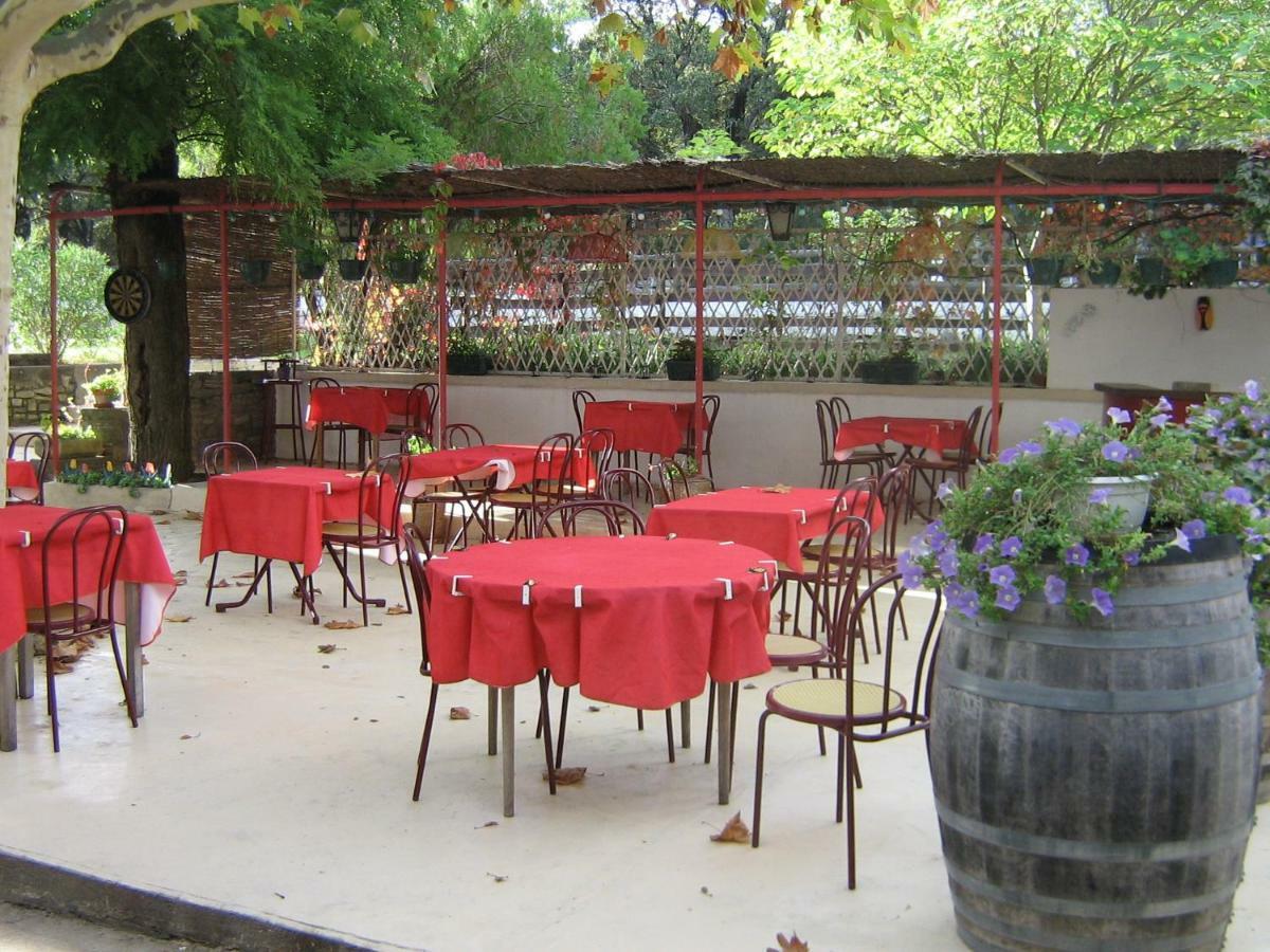 Auberge Des Garrigues Nîmes Eksteriør billede