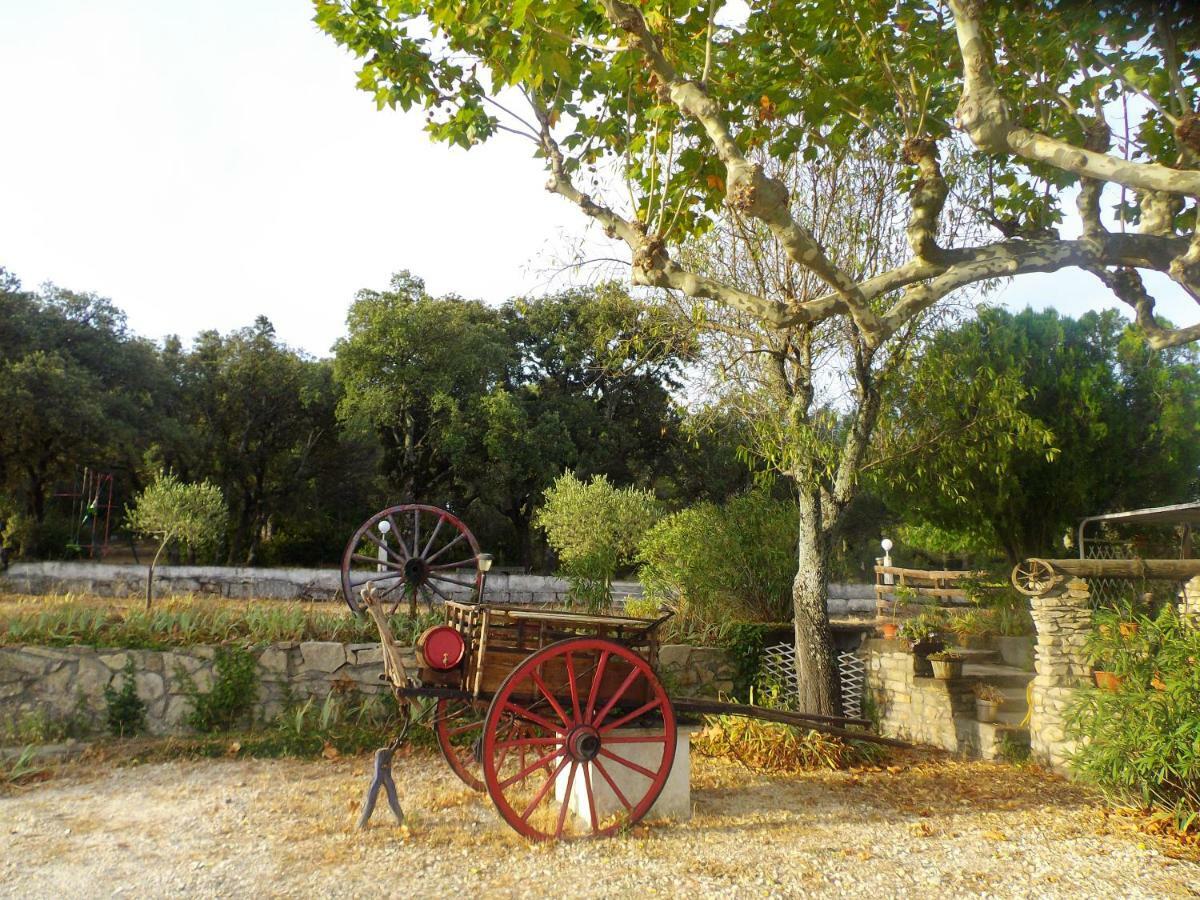 Auberge Des Garrigues Nîmes Eksteriør billede
