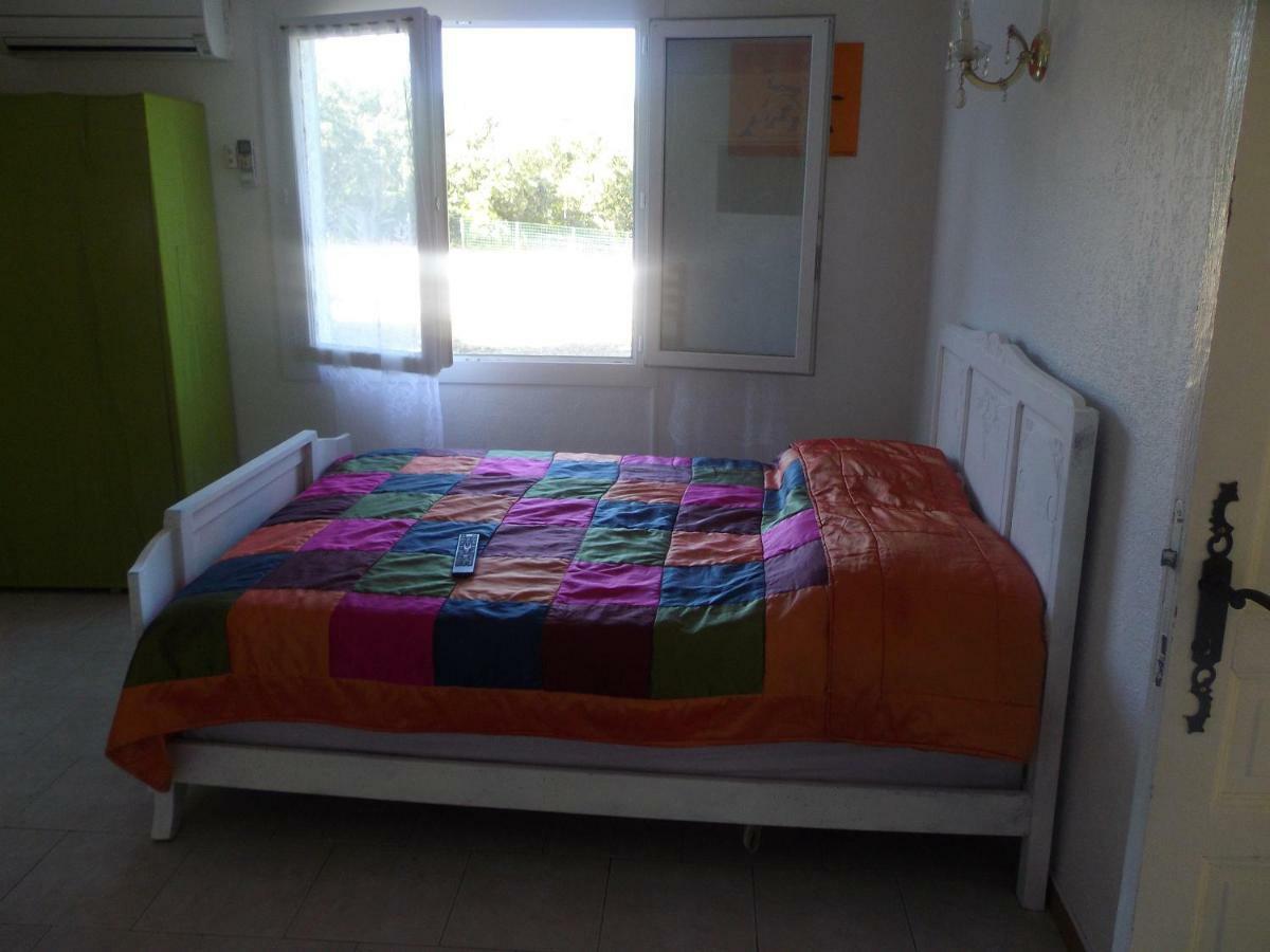 Auberge Des Garrigues Nîmes Eksteriør billede