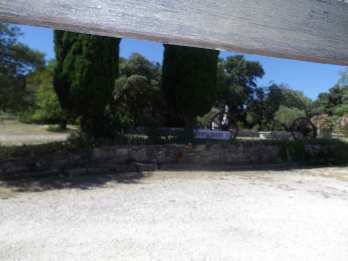 Auberge Des Garrigues Nîmes Eksteriør billede
